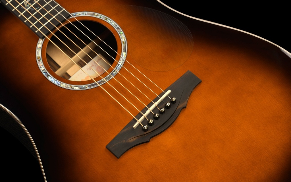 D1-120AABsoundhole.jpg?format=2500w