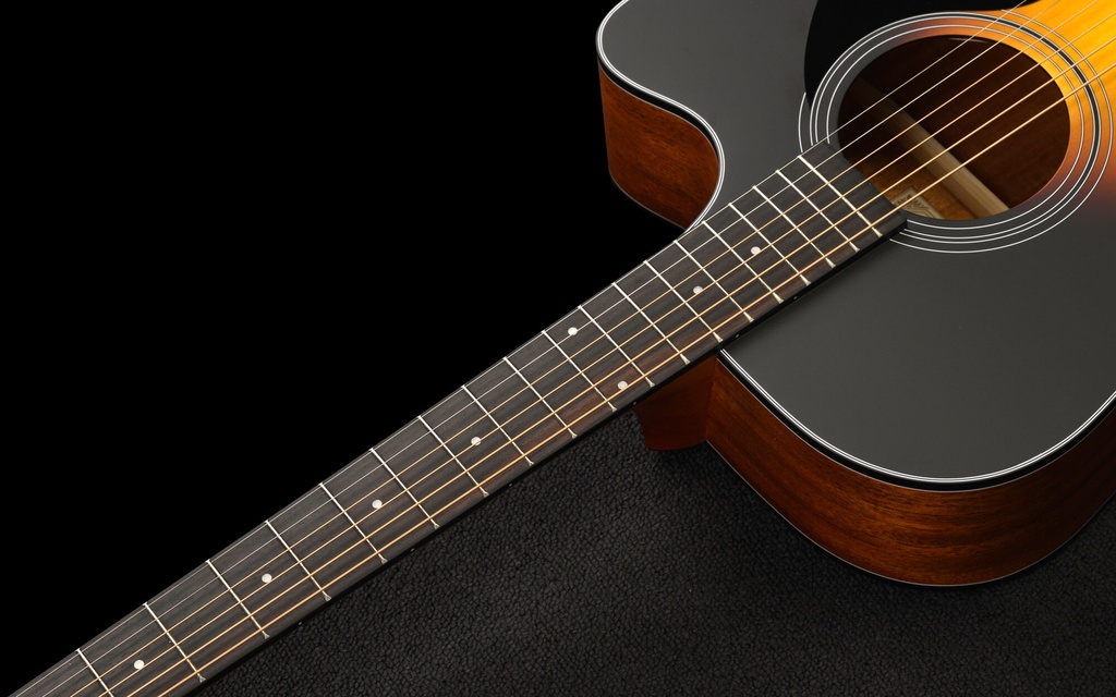 D3-130SBneck.jpg?format=2500w