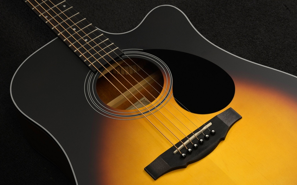 D3-130SBsoundhole.jpg?format=2500w